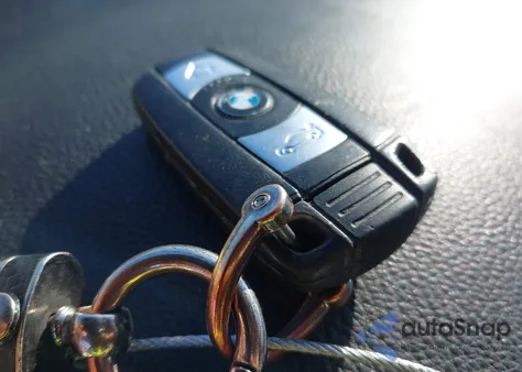 2008 BMW 328Xi from USA, damaged, VIN WBAVC935X8K056579